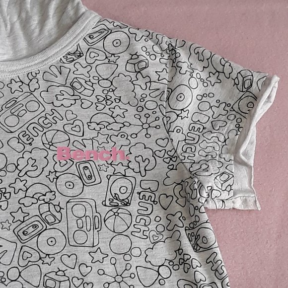 Bench Womens Short-Sleeved Hoodie with Black/White Cartoon Graphic Print, Sz. M - Picture 5 of 14